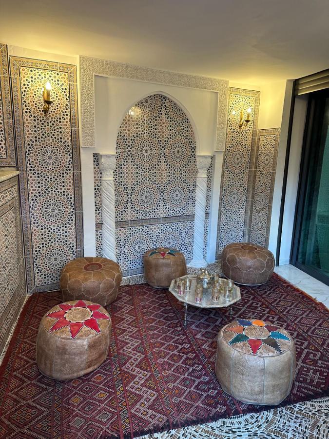 Appartements Nia Confort, Plein Centre Ville, Avec Terrasse フェズ エクステリア 写真