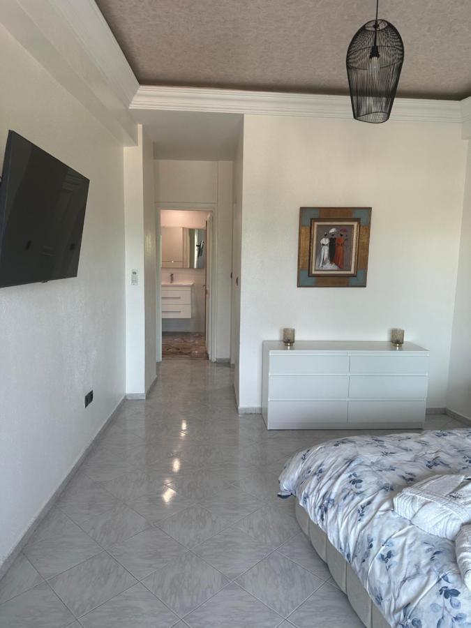 Appartements Nia Confort, Plein Centre Ville, Avec Terrasse フェズ エクステリア 写真